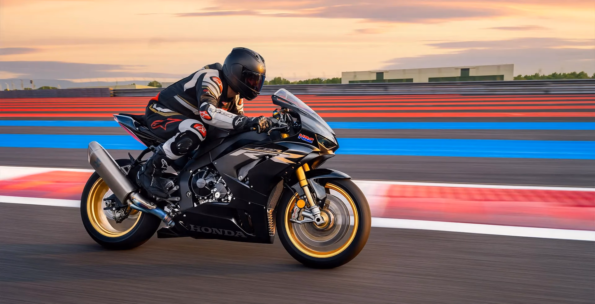 cbr 1000rr r fireblade sp mat pearl morion black em disparada - 26 de 37