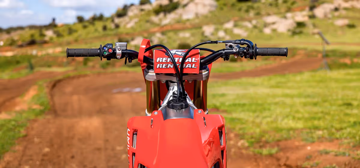 Detalhe do controle de torque da Honda CRF 450R