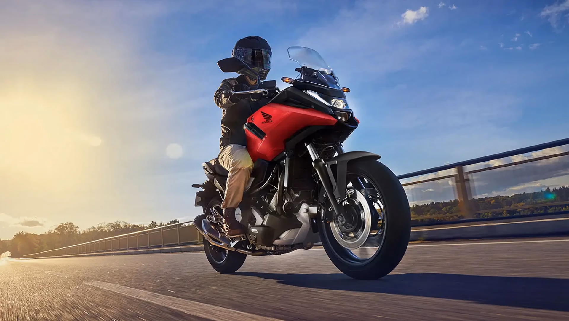 NC 750X na estrada - 2 de 6